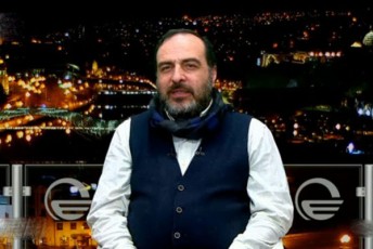 zaza-SaTiriSvili-ivaniSvilis-saqmiT-amerikelebi-or-kurdRels-iWeren---erTi-mxriv-ivaniSvils-aSantaJeben-xolo-meore-mxriv-Sveicariis-sabanko-sistemas-angreven