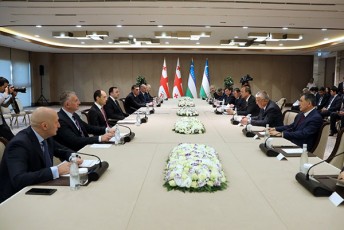 irakli-RaribaSvili-uzbekeTis-respublikis-premier-ministrs-Sexvda