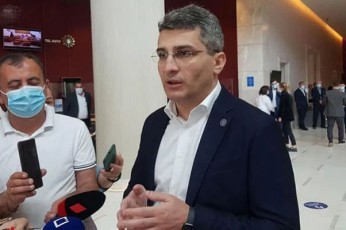 mamuka-mdinaraZe-tv-pirvels-didi-madloba-Tqveni-mxilebis-aseTi-SesaZleblobisTvis-namdvilad-ar-gavuSveb-xelidan