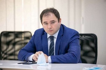 nikoloz-samxaraZe-alternatiuli-procesi-adasturebs-rom-sami-opoziciuri-partia-alternatiul-realobaSi-cxovrobs