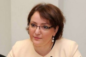 mamis-gamo-SvilisTvis-pasuxis-moTxovna-didi-qajoba-ukulturoba-da-uzarmazari-mankierebaa-Cveni-sazogadoebis