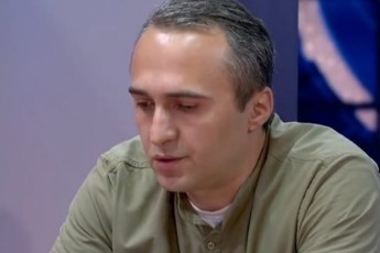 irakli-lataria-diax-irakli-kobaxiZes-xma-ar-unda-amoeRo-da-erT-saaTSi-specrazmi-unda-Sevardniliyo-televiziaSi-saocari-moTminebis-unari-hqonia-mag-biWs