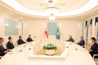 premier-ministri-irakli-RaribaSvili-yazaxeTis-respublikis-prezidents-Sexvda