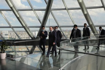 premier-ministrma-irakli-RaribaSvilma-momavlis-energiis-muzeumi-nur-alemi-daaTvaliera