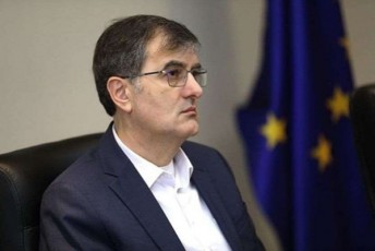 sozar-subari-biZina-ivaniSvilTan-raze-iyo-Sexvedra-da-sami-saaTis-ganmavlobaSi--amaze-yvelaze-kargad-isev-keli-degnans-SeuZlia-isaubros