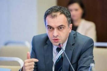 Tornike-SaraSeniZe--mgonia-rom-ivaniSvili-weriliT-amerikasac-mimarTavs-davwynardeT-da-SevrigdeTo---madloba-RmerTs-wiTeli-xazi-aSS-sTan-urTierTobebSi-ar-gadaikveTa