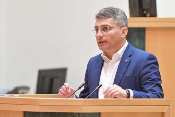 mamuka-mdinaraZe-rodesac-gvyavs-erTi-mxriv-mteri-da-megobrebis-nawili-raRac-kiTxvebze-mkafio-pasuxebs-ar-gvcemen-Cveni-Txovnaa-gaemijnon-omis-narativebs-sanqciebis-mowodebebs