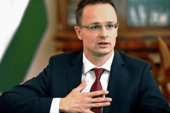 es-gadawyvetileba-qarTveli-eris-mimarT-upativcemulobas-da-SesaZleblobis-gaflangvas-warmoadgens---piter-siarto-evrokavSiris-gadawyvetilebaze