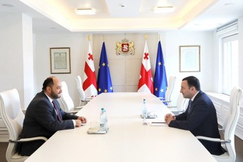 premier-ministrma-irakli-RaribaSvilma-somxeTis-respublikis-premier-ministris-aparatis-ufrosTan-araik-haruTiunianTan-Sexvedra-gamarTa