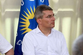 mamuka-mdinaraZe-girCi-da-moqalaqeebi-amboben---dabrundes-biZina-ivaniSvili-politikaSi-da-Cven-vuarobT-didis-ambiT---warmoudgeneli-ambavia-sasaciloa