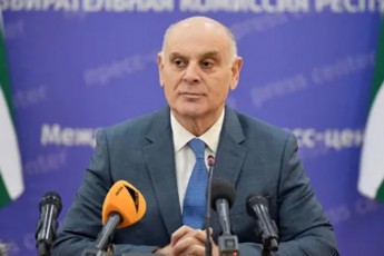 aslan-bJania-mzad-aris-okupirebuli-afxazeTi-ruseT-belarusis-sakavSiro-saxelmwifos-SeuerTdes