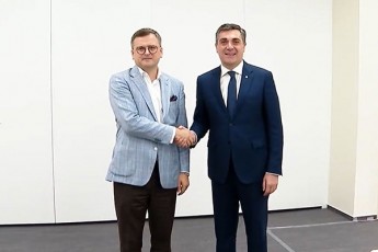 ilia-darCiaSvili-dmitro-kulebas-kidev-erTxel-davudasture-saqarTvelos-uryevi-mxardaWera-ukrainis-suverenitetisa-da-teritoriuli-mTlianobis-mimarT