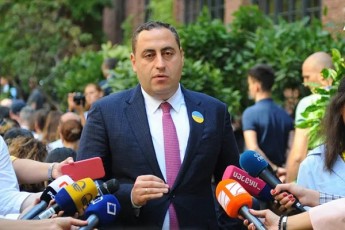 giorgi-vaSaZe--Zalian-rom-gaberav-sasanqcio-sias-SeiZleba-Sedegze-ver-gaxvide-koncentracia-unda-iyos-or-sam-adamianze-da-mosamarTleebze---pirveli-dasasanqcirebeli-kobaxiZea