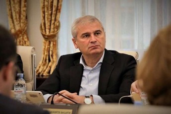 irakli-qadagiSvili-saxalxo-damcveli-samwuxarod-did-xania-am-narativSi-zis-rom-yvelaferze-politikurad-angaJirebuli-pozicia-hqondes