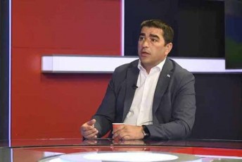 Salva-papuaSvilis-SefasebiT-ombudsmenis-arCevis-wesTan-dakavSirebiT-saxalxo-damcvelis-ofisis-gancxadeba-parlamentze-pirdapiri-Seteva-da-saparlamento-erTobaze-dartyma-iyo