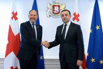 premier-ministri-irakli-RaribaSvili-evrokavSiris-axal-elCs-Sexvda