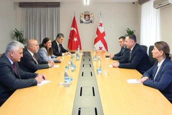 vaxtang-gomelauri-TurqeTis-respublikis-axlad-daniSnul-elCs-Sexvda