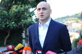 nika-melia--kobaxiZe-ise-daabrmava-mtris-msaxurebam-rom-im-gansxvavebas-ver-xedavs-racaa-ruseTsa-da-saqarTvelos-Soris---ukraina-ruseTi-araa-afxazeTi-da-cxinvalis-regioni-ki---saqarTveloa-da-am-usamSoblos-es-ver-gaugia