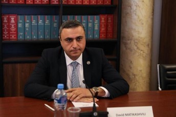 biZina-ivaniSvili-yovelTvis-idga-iq-sadac-saqarTvelos-da-qarTvel-xalxs-misi-daxmareba-yvelaze-metad-sWirdeboda-da-misi-qceva-da-qmedebebi-arasdros-gacdenila-samarTlebrivi-legitimaciis-da-xalxis-ndobis-farglebs