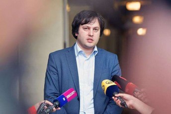 irakli-kobaxiZe-gigauris-gancxadebaze-man-kidev-erTxel-aCvena-rom-es-ara-arasamTavrobo-organizacia-aramed-erT-erTi-yvelaze-mdidari-politikuri-partiaa