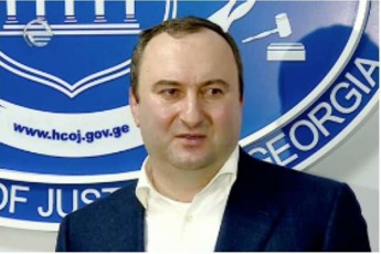 levan-murusiZe-gogaSvilze-iseTi-raRac-gaakeTa-rom-pirdapir-gadaeSva-TaviT-am-sibinZureSi-gasagebia-vinc-dagegma-es-sasamarTlos-winaaRmdeg-magaTgan-raRac-benefitebs-elodeba-da-magis-gamo-gadausva-xazi-yvelafers