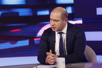 givi-miqanaZe-nacionaluri-moZraobis-iniciativaze--morals-acdenilia-beJaSvilis-da-misi-gundis-gancxadebebi---2008-wlis-Semdeg-maTi-lideri-mixeil-saakaSvili-rus-turistebs-yvavilebiT-xvdeboda-larsis-sabaJo-punqtze