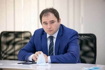 nikoloz-samxaraZe-kezeraSvilze-man-am-gancxadebiT-faqtobrivad-aRiara-rom-finansurad-exmareba-opoziciuri-partiebis-did-nawils-Sesabamisad-sakuTari-Tavis-lustracia-moaxdina