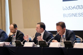 premier-ministri-irakli-RaribaSvili-biznesasociaciis-wevri-kompaniebis-warmomadgenlebs-Sexvda