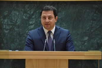 dadgeba-is-droc-rodesac-sazogadoeba-gadaafasebs-nacionaluri-moZraobis-monopolias-opoziciaSi-da-eleqtorati-mxars-dauWers-im-partiebs-vinc-pasuxismgeblianad-iqcevian-da-cdiloben-rom-oponireba-gauwion-xelisuflebas