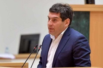 beqa-daviTuliani-saakaSvili-sasjels-ixdis-ara-imis-gamo-rom-politikaSi-ereva-aramed-imis-gamo-rom-danaSauli-Caidina
