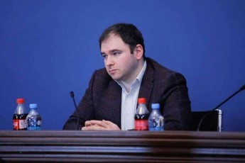 nikoloz-samxaraZe-pirveli-SemTxveva-ar-aris-roca-evropis-saxalxo-partiis-mxridan-xdeba-bolo-momentSi-cvlilebebi-rezoluciasTan-dakavSirebiT-da-xSir-SemTxvevaSi-es-cvlilebebi-saerTod-acdenilia-faqtebs