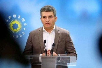mamuka-mdinaraZe-bolo-dros-qarTul-politikaSi-vaSaZeze-sasacilo-politikosi-aRar-meguleba