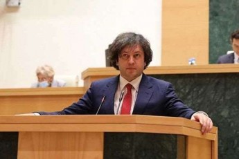 irakli-kobaxiZe-saqarTveloSi-omsa-da-meore-fronts-arafris-fasad-ar-davuSvebT
