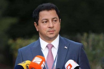 arCil-TalakvaZe-radikaluri-opozicia-saqarTveloSi-da-mis-sazRvrebs-gareT-rusul-saqmes-akeTebs