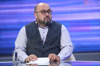 SoTa-burjanaZe-dRes-bizness-moTxovna-ar-aqvs-kvalifikaciaze-muSaxelzea-saubari-xalxs-muSaoba-ar-unda