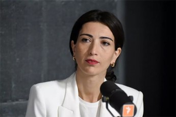 nino-doliZe-elene-xoStariaze-elene-xoStarias-rusul-fulTan-dakavSirebiT-namdvilad-ar-gvaqvs-informacia