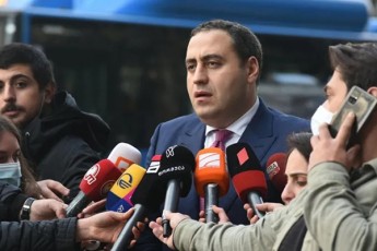giorgi-vaSaZe-yvela-vinc-praimerisis-ideas-ewinaaRmdegeba-aris-kuluarebis-momxre---momxre-imisa-viRaca-viRacasTan-wavides-Caawyos-da-viRacasTan-dalagdes
