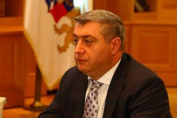 kaxa-kaxiSvili-me-ar-maxsovs-aSS-s-saelCos-aseTi-isterikebi-2012-wlamde---ki-batono-SegiZlia-yvelaferi-Tqva-magram-isteriuli-tonis-gareSe