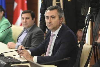 dimitri-gvritiSvili-gvaramias-saqmeze--ew-rezonansuli-saqmeebi-romelic-politikuri-dRis-wesrigis-Semadgeneli-nawilia-amgvar-elfers-iZens---SeiZleba-iTqvas-rom-msgavsi-aRqma-bunebrivia