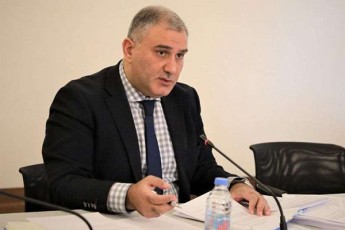 mixeil-sarjvelaZe-nacionalur-moZraobaze-didi-xnis-ganmavlobaSi-fasads-inarCunebdnen-TiTqos-es-aris-stabiluri-politikuri-gundi-magram-gaCnda-is-bzarebi-romlebmac-kargad-warmoaCines-rom-SigniT-procesebi-dampalia