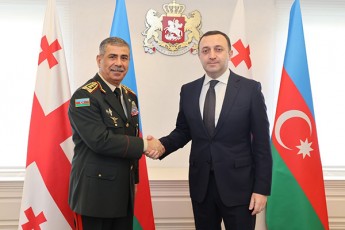premier-ministri-irakli-RaribaSvili-azerbaijanis-respublikis-Tavdacvis-ministrs-zaqir-hasanovs-Sexvda