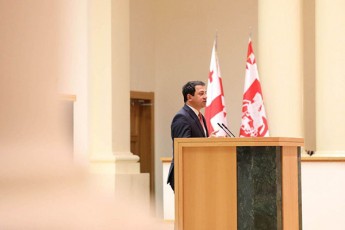 arCil-TalakvaZe-opozicias-roca-qveyanas-yvelaze-Zalian-sWirdeboda-funqciuri-da-qmediTi-parlamenti-Tqven-maSin-sakuTar-qveyanasTan-iyaviT-gabutulebi-da-boikotSi-imyofebodiT