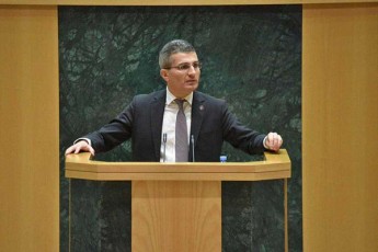 mamuka-mdinaraZe-opozicias-Tqven-xarT-ucxo-qveynis-agentura-am-qveyanaSi-da-usamSoblo-adamianebi