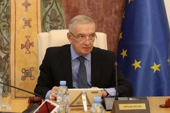 giorgi-volski-mTeli-guliT-suliT-daRupuli-meomrebis-ojaxebis-wevrebTan-varT-vinc-glovobs-rasakvirvelia-piradad-mec-vusamZimreb-maT