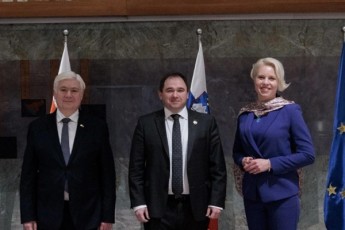 sagareo-urTierTobaTa-komitetis-delegacia-sloveniis-parlamentis-Tavmjdomares-Sexvda