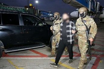 Tbilisis-aeroportSi-teroristuli-organizacia-islamuri-saxelmwifos-gavleniani-wevri-ciskara-toxosaSvili-daakaves