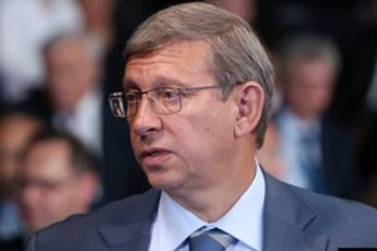 rus-oligarq-evtuSenkovisTvis-CamorTmeuli-qoneba-ukrainis-saxelmwifo-fonds-gadaeca