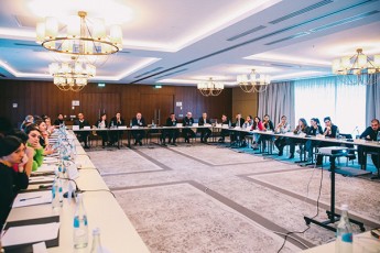 Sinagan-saqmeTa-saministrom-qalTa-mimarT-Zaladobis-winaaRmdeg-kampaniis-farglebSi-mediis-warmomadgenlebTan-samuSao-Sexvedra-gamarTa