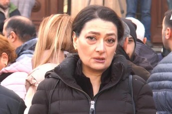Tako-Carkvianis-gancxadebiT-mixeil-saakaSvilis-mxardasaWerad-quCaSi-didi-raodenobis-xalxis-gamosvlis-droa-parlamentarebisa-da-rigiTi-moqalaqeebis-CaTvliT