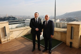 premier-ministri-irakli-RaribaSvili-azerbaijanis-respublikis-premier-ministrs-ali-asadovs-Sexvda